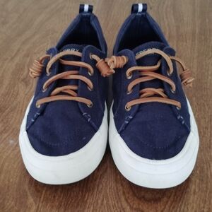 Sperry women's Navy Sneakers. Size 9